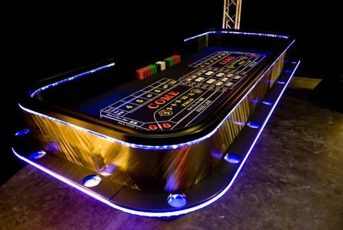 Profesionální pokerový stůl